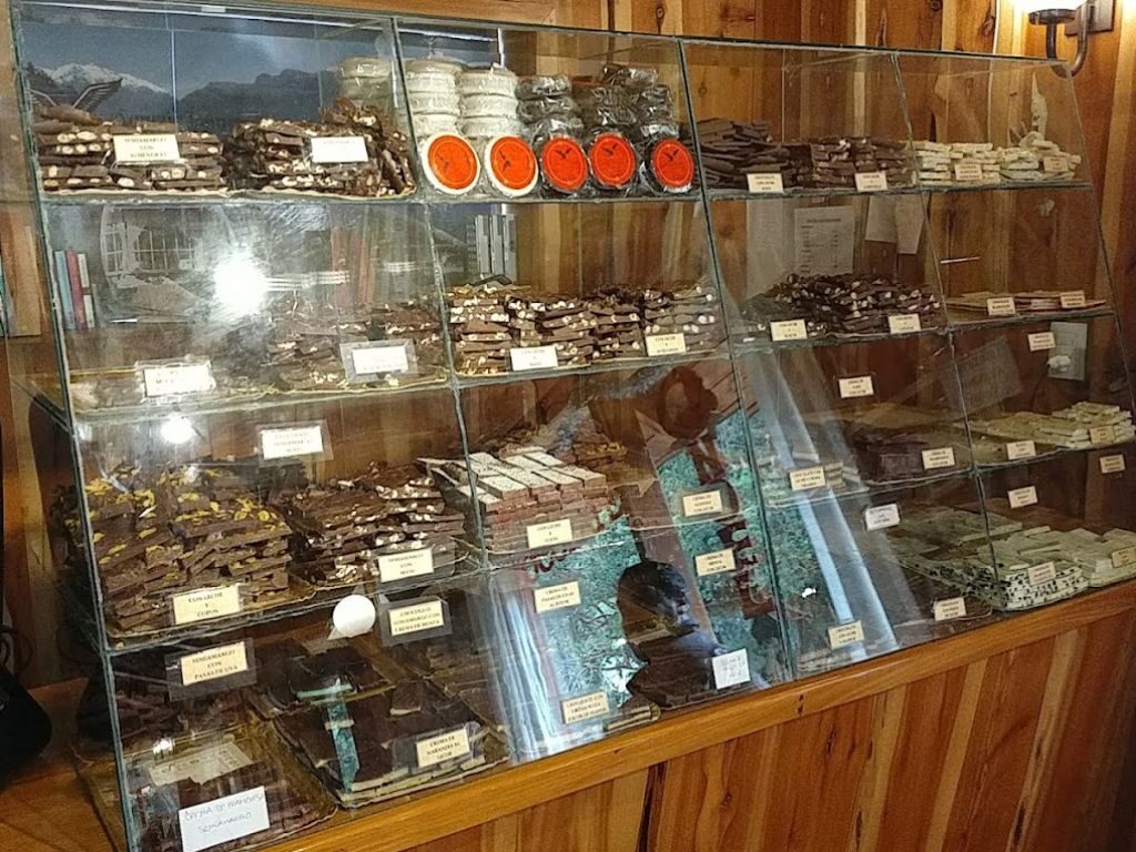 Vitrina de chocolates artesanales