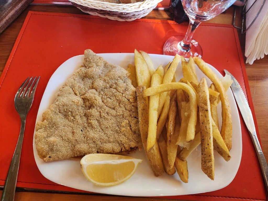 Milanesa con papas fritas